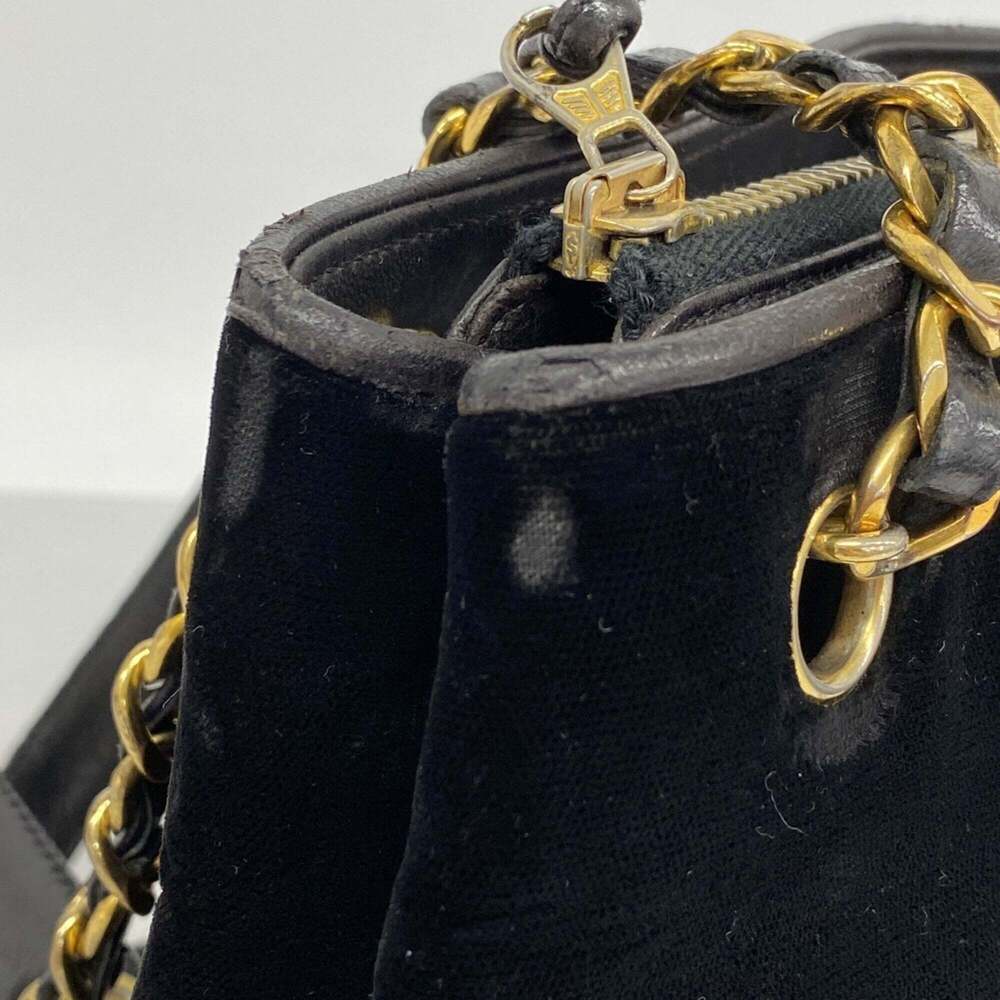CHANEL Black Shoulder Bag - Picture 6 of 13